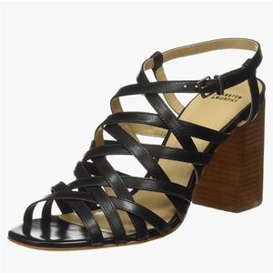 NWOT Johnston & Murphy Leah Oxford Heels.